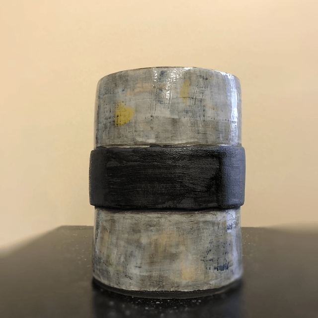 Vase en grès noir avec bandeau noir